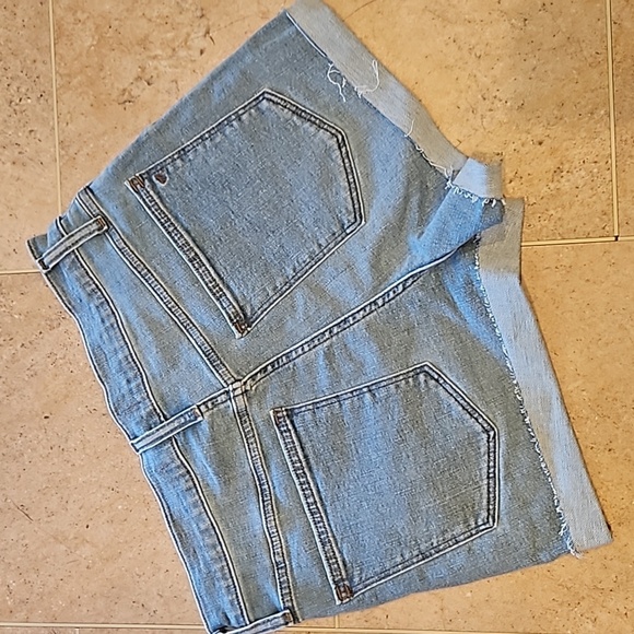 NEW! MADEWELL High-Rise Cut Off Cuffed Denim Jean Shorts. - Picture 5 of 8